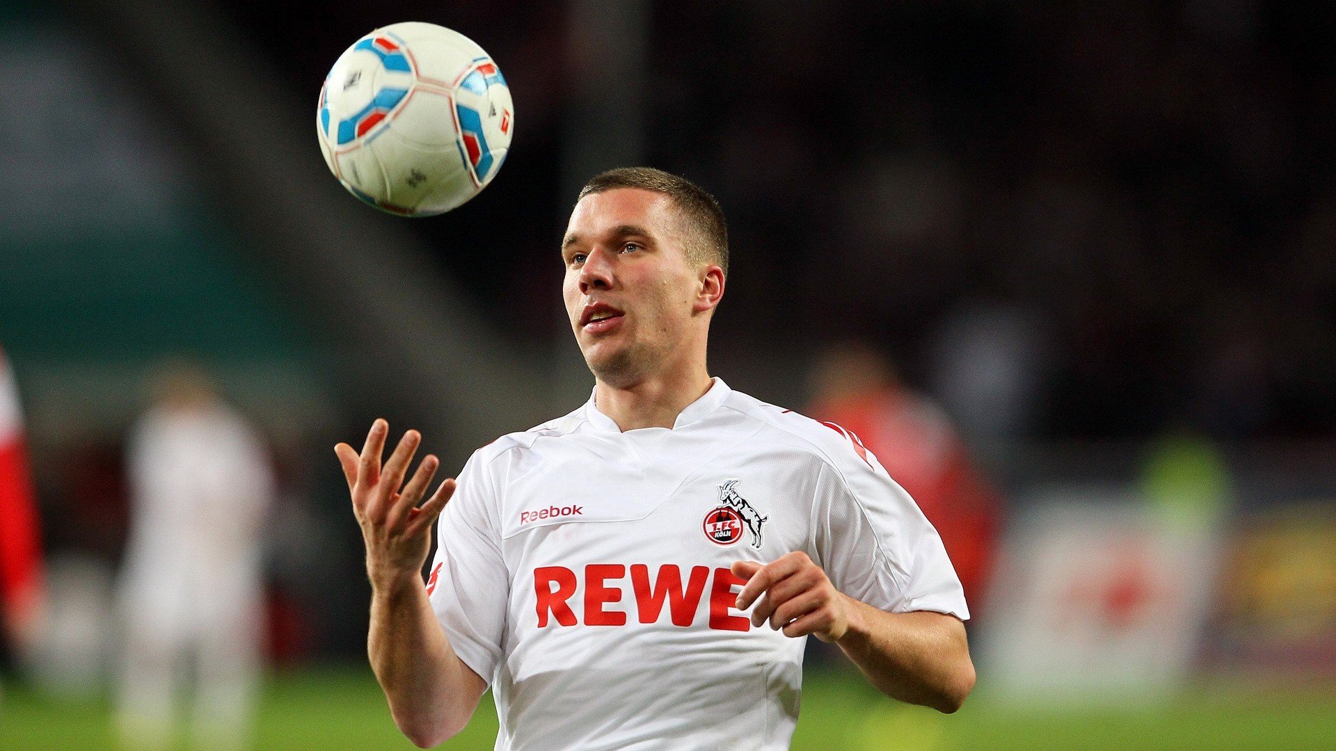 巴黎圣日耳曼引进新门将，实力再升级，巴黎圣日耳曼阵容总身价