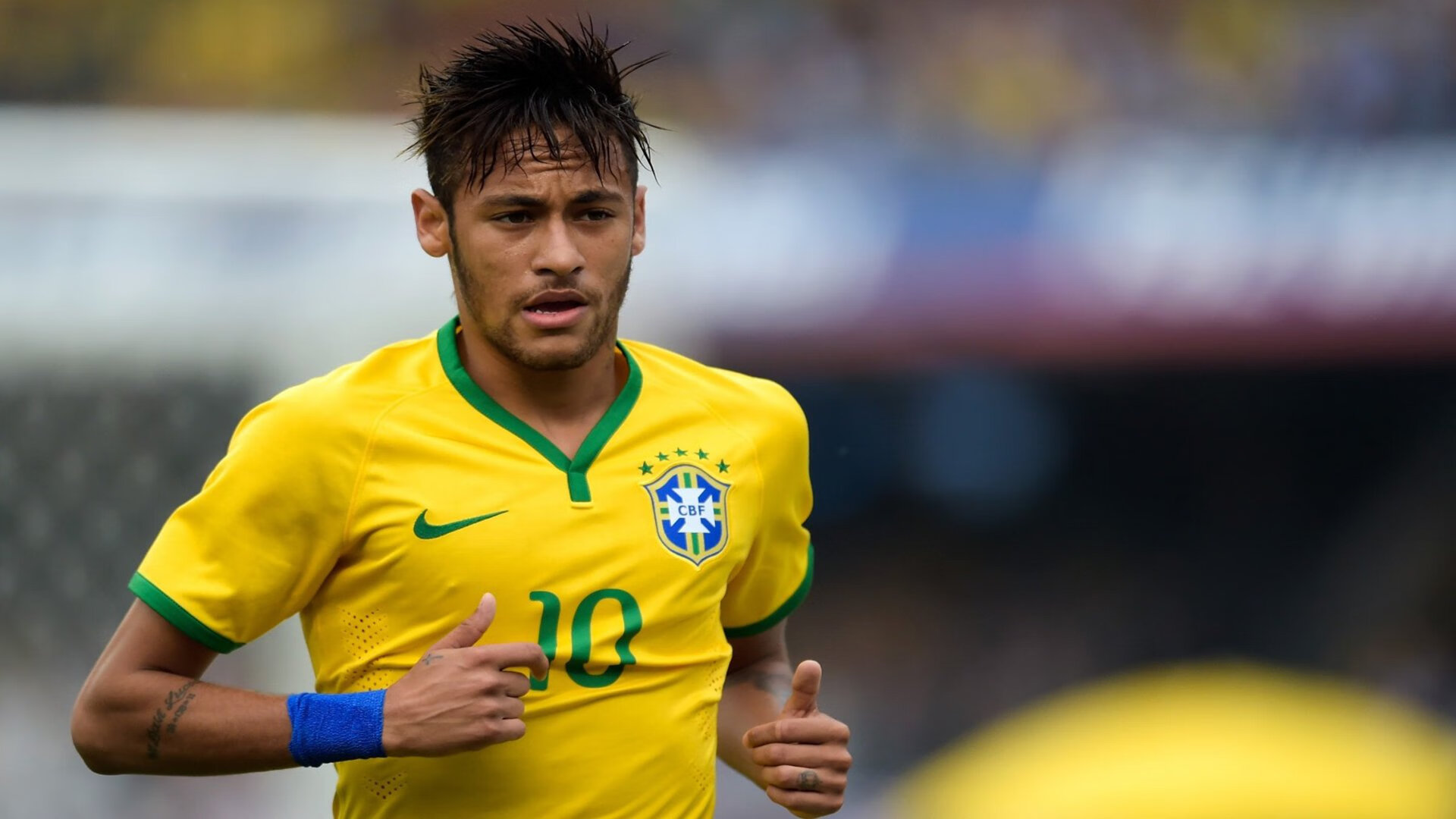 拜仁锋线新星油门闪耀，未来超级巨星已现端倪，拜仁神锋