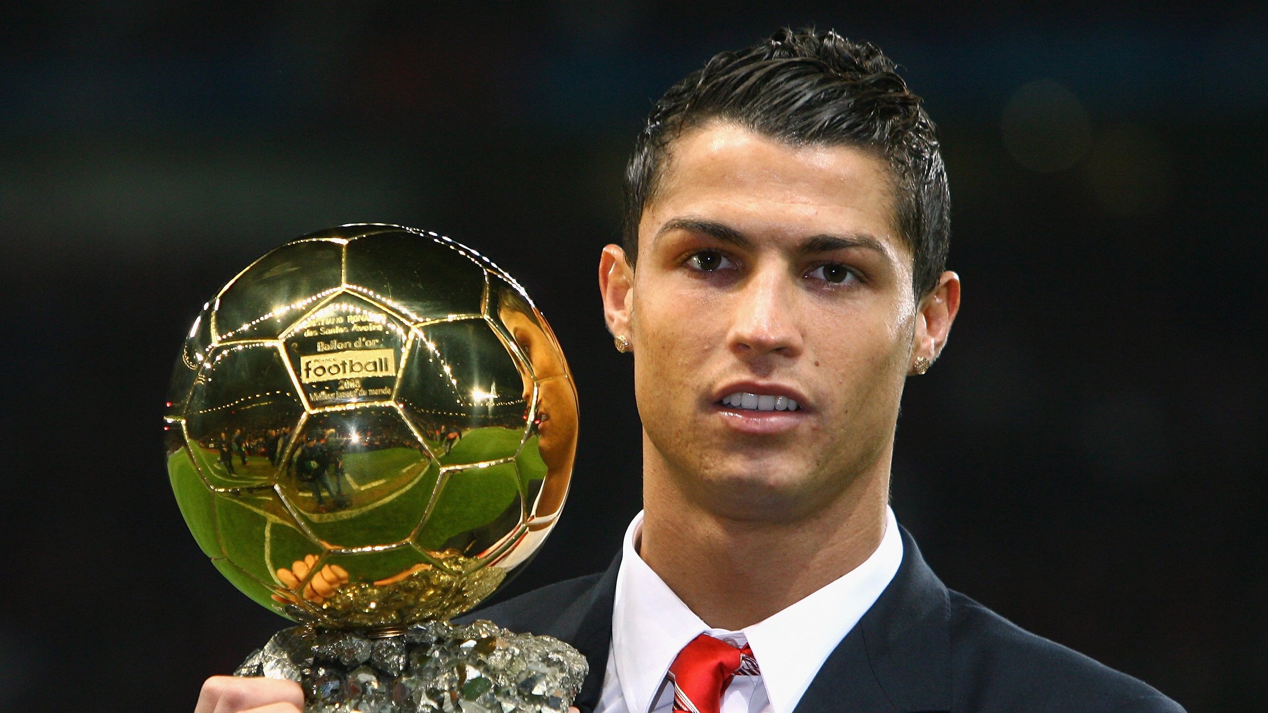 青训基地引入国际先进教练团队,推动技术水平全面提升,2020青训营